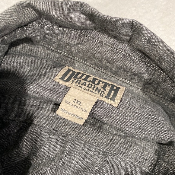 DULUTH Trading Co Untucked Relaxed Fit Mens 2XL Tall Short Sleeve Shirt Grey - Picture 3 of 3